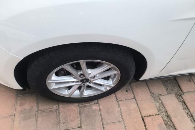 Used Ford Focus 2017 Hatchback 1.6L Automatic Fashion Edition Smart Drive Version Left Front Wheel Hub