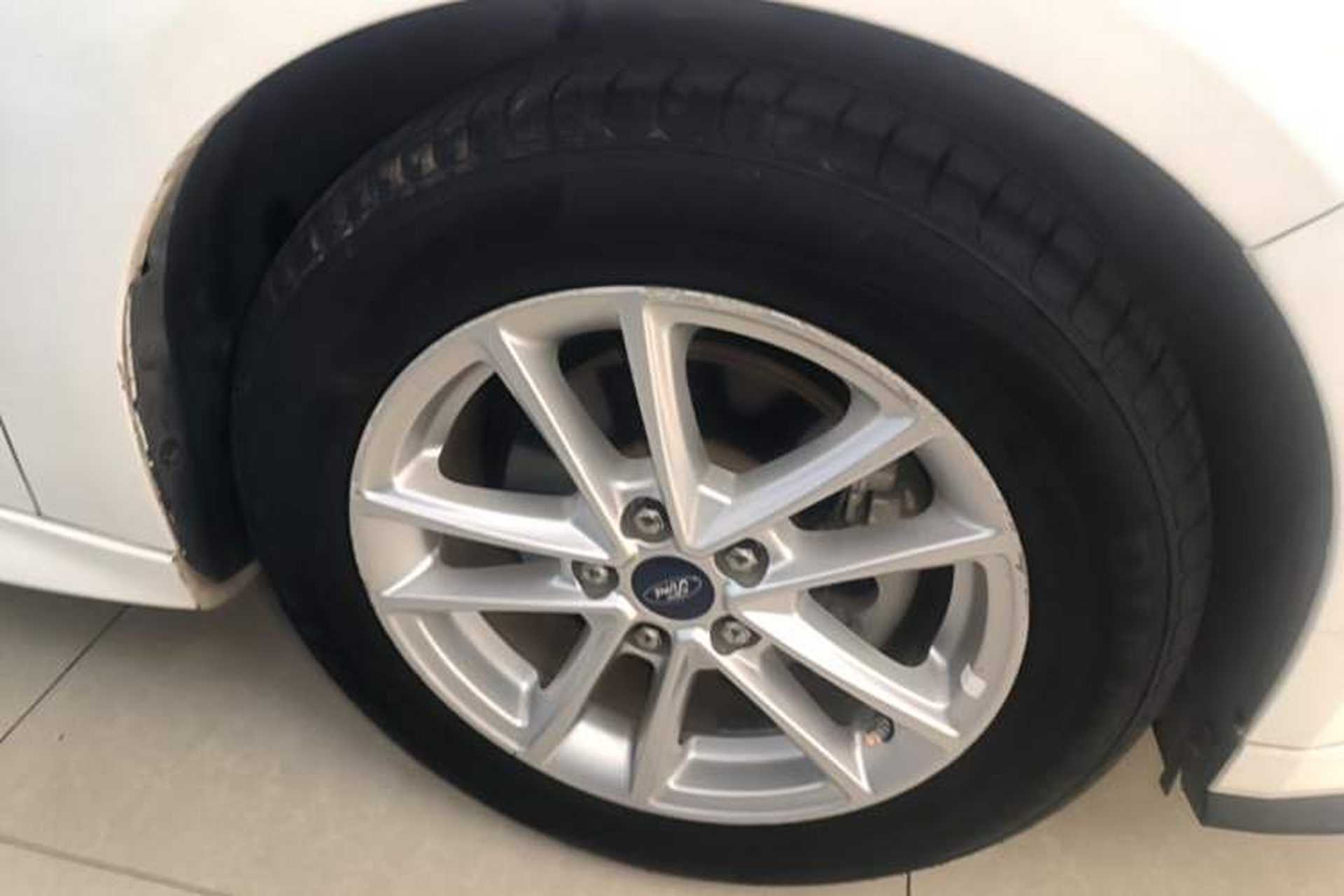 Used Ford Focus 2017 Hatchback 1.6L Automatic Fashion Edition Smart Drive Version Left Front Wheel Hub