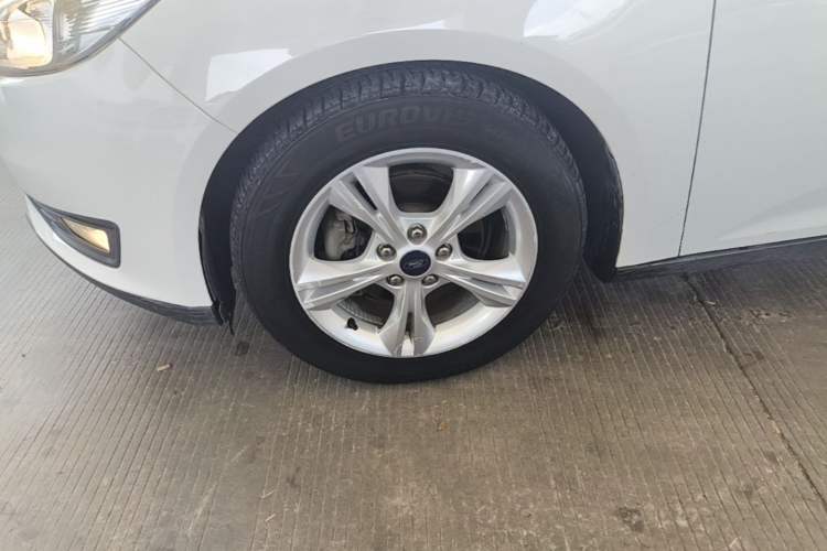 Used Ford Focus 2017 Hatchback 1.6L Automatic Comfort Plus SmartDrive Edition Left Front Wheel Hub