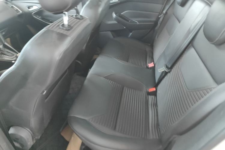 Used Ford Focus 2017 Sedan 1.6L Automatic Fashion Edition Smart Drive Version Left Rear Seat