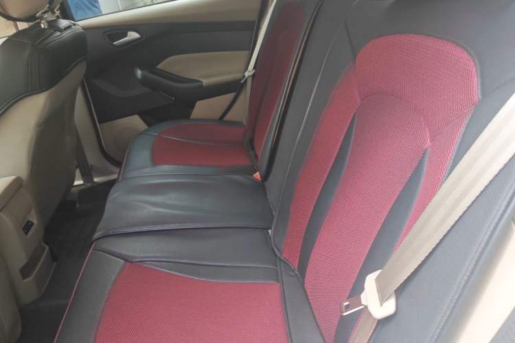 Used Ford Focus 2017 Sedan 1.6L Automatic Comfort Plus SmartDrive Edition Left Rear Seat