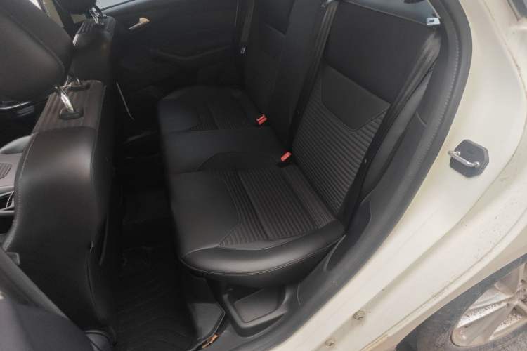 Used Ford Focus 2017 Sedan EcoBoost 125 Automatic Supreme Style SmartDrive Edition Left Rear Seat