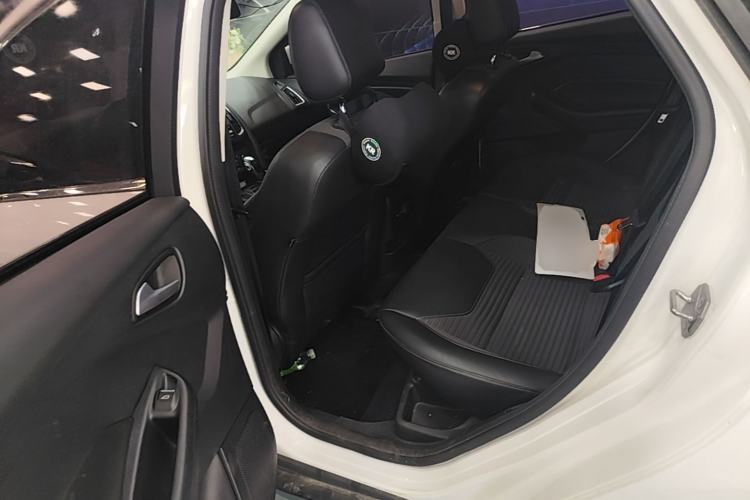 Used Ford Focus 2017 Hatchback 1.6L Automatic Fashion Edition Smart Drive Version Left Rear Seat