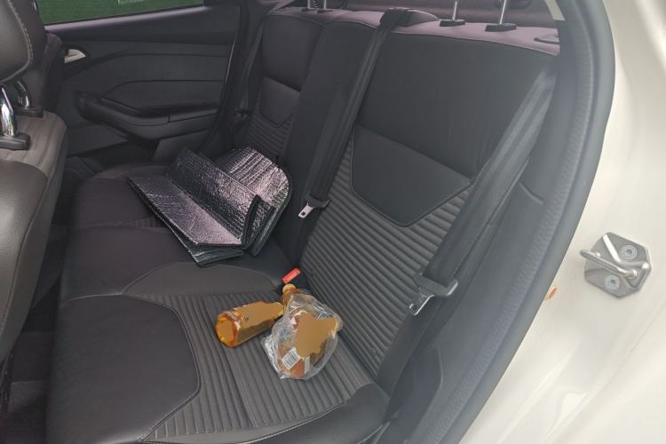 Used Ford Focus 2017 Sedan EcoBoost 125 Manual – Ultra-Style Edition with SmartDrive Features Left Rear Seat