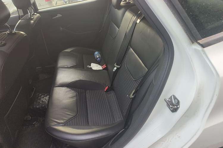 Used Ford Focus 2017 Hatchback 1.6L Automatic Fashion Edition Smart Drive Version Left Rear Seat