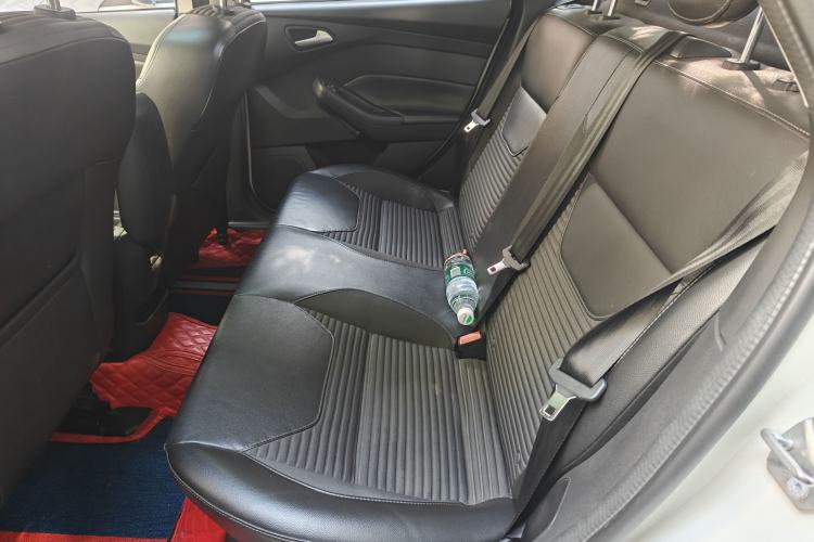Used Ford Focus 2017 Sedan 1.6L Automatic Fashion Edition Smart Drive Version Left Rear Seat