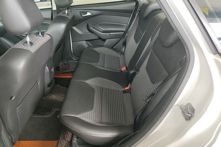 Used Ford Focus 2017 Sedan 1.6L Manual Fashion Edition Smart Drive Version Left Rear Seat