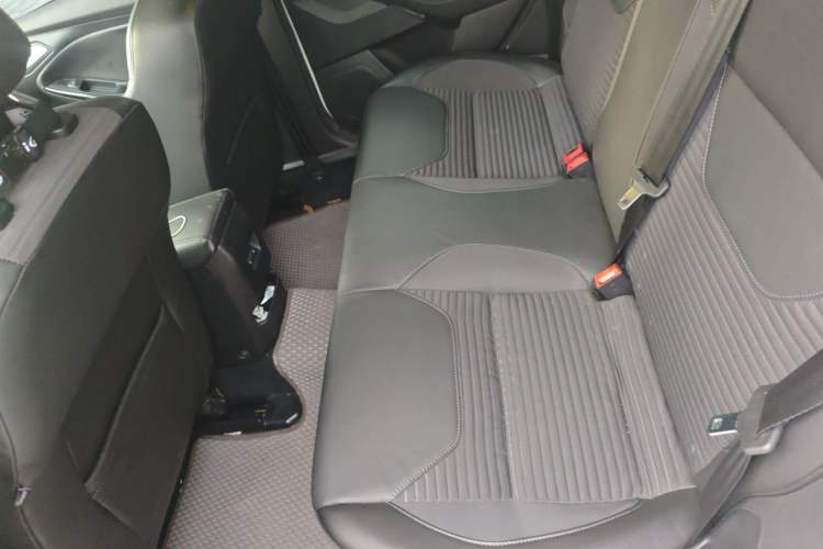 Used Ford Focus 2017 Sedan EcoBoost 125 Automatic Supreme Style SmartDrive Edition Left Rear Seat