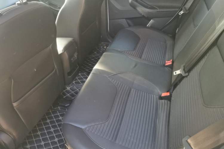 Used Ford Focus 2017 Sedan EcoBoost 125 Automatic Supreme Style SmartDrive Edition Left Rear Seat