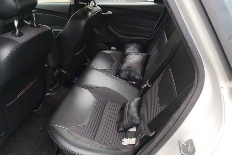 Used Ford Focus 2017 Sedan 1.6L Automatic Fashion Edition Smart Drive Version Left Rear Seat
