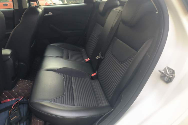 Used Ford Focus 2017 Hatchback 1.6L Automatic Fashion Edition Smart Drive Version Left Rear Seat