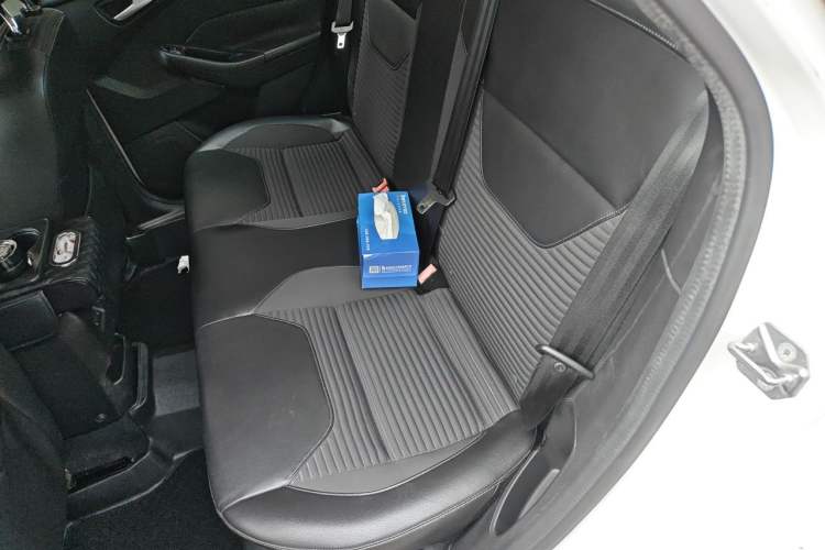 Used Ford Focus 2017 Sedan 1.6L Automatic Fashion Edition Smart Drive Version Left Rear Seat