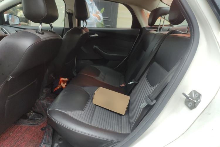 Used Ford Focus 2017 Sedan 1.6L Automatic Fashion Edition Smart Drive Version Left Rear Seat
