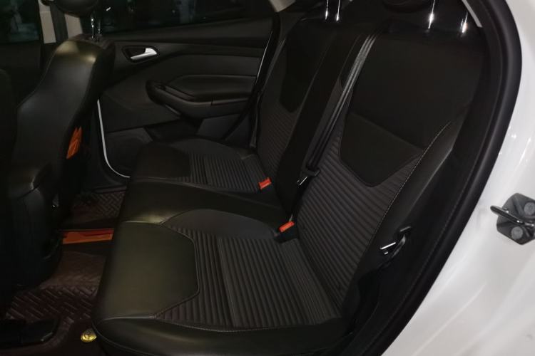 Used Ford Focus 2017 Hatchback 1.6L Automatic Fashion Edition Smart Drive Version Left Rear Seat