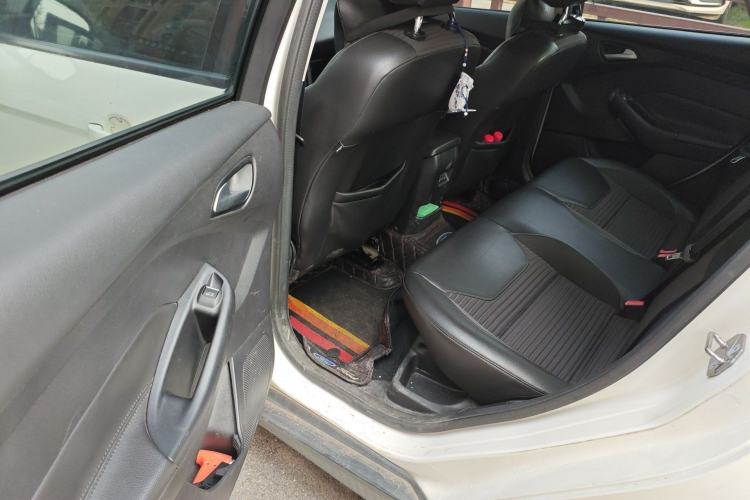 Used Ford Focus 2017 Sedan 1.6L Automatic Fashion Edition Smart Drive Version Left Rear Seat
