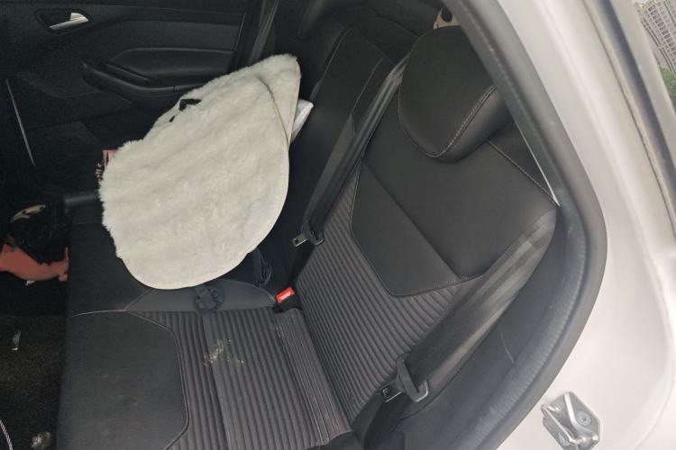 Used Ford Focus 2017 Hatchback 1.6L Automatic Fashion Edition Smart Drive Version Left Rear Seat