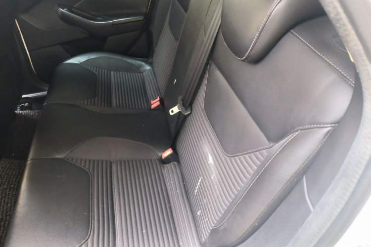 Used Ford Focus 2017 Sedan 1.6L Automatic Fashion Edition Smart Drive Version Left Rear Seat