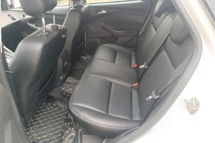 Used Ford Focus 2017 Hatchback 1.6L Automatic Comfort Plus SmartDrive Edition Left Rear Seat