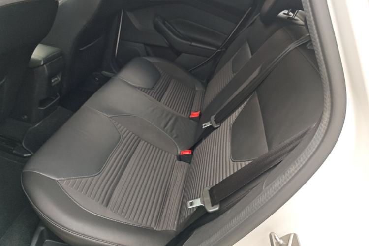 Used Ford Focus 2017 Hatchback EcoBoost 125 Manual – Ultra-Performance Style SmartDrive Edition Left Rear Seat