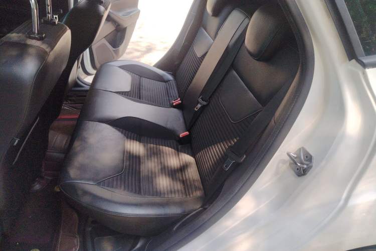 Used Ford Focus 2017 Hatchback 1.6L Automatic Fashion Edition Smart Drive Version Left Rear Seat