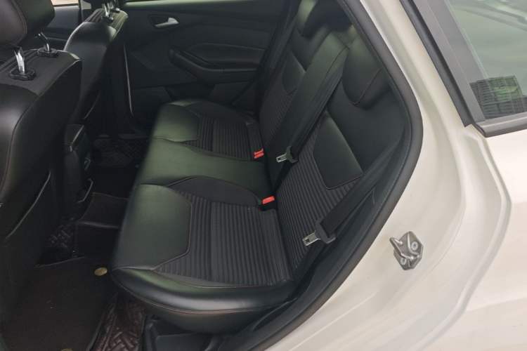 Used Ford Focus 2017 1.5T CTCC White and Black Limited Edition Left Rear Seat