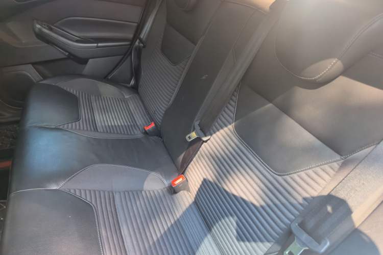 Used Ford Focus 2017 Hatchback 1.6L Manual Fashion Edition SmartDrive Version Left Rear Seat