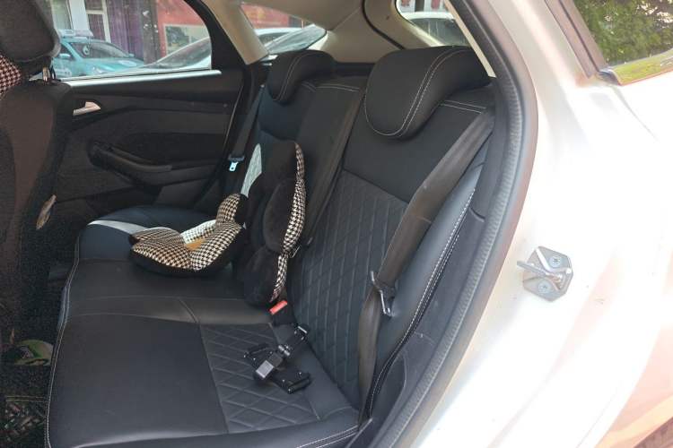 Used Ford Focus 2017 Hatchback 1.6L Automatic Comfort Plus SmartDrive Edition Left Rear Seat