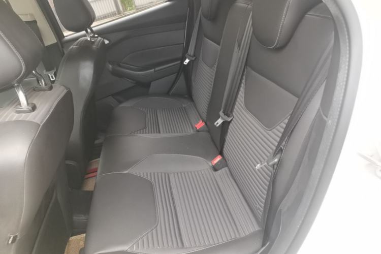 Used Ford Focus 2017 Hatchback 1.6L Automatic Fashion Edition Smart Drive Version Left Rear Seat