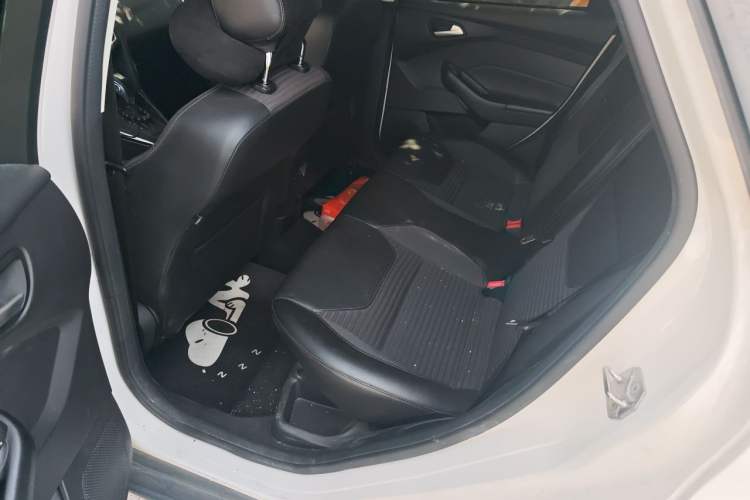 Used Ford Focus 2017 Sedan 1.6L Automatic Fashion Edition Smart Drive Version Left Rear Seat