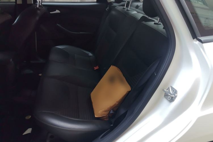 Used Ford Focus 2017 Sedan 1.6L Automatic Fashion Edition Smart Drive Version Left Rear Seat