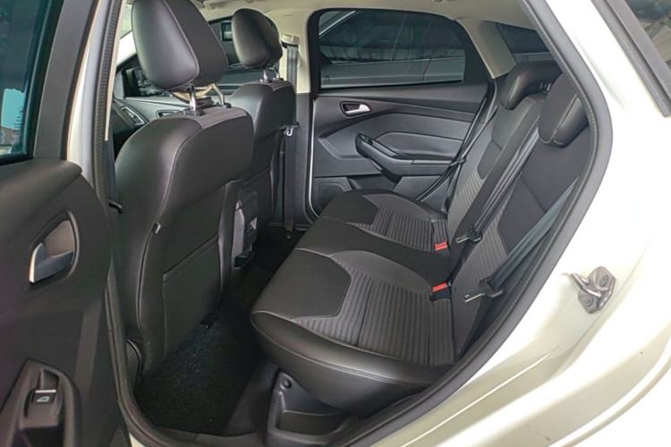 Used Ford Focus 2017 Hatchback 1.6L Automatic Fashion Edition Smart Drive Version Left Rear Seat