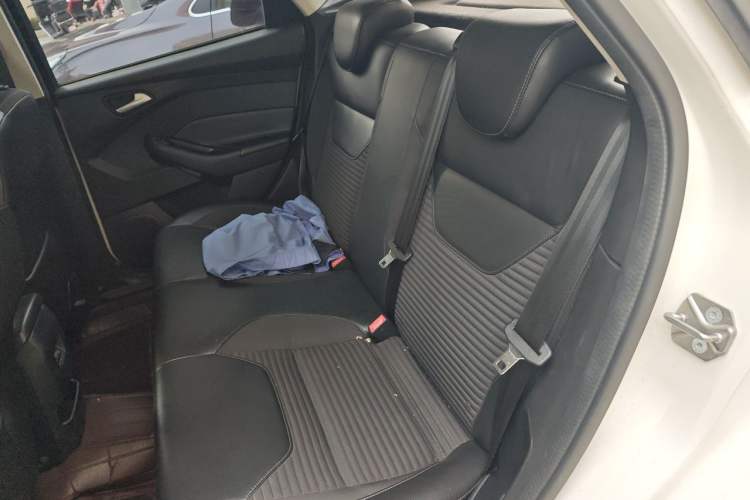 Used Ford Focus 2017 Hatchback 1.6L Automatic Fashion Edition Smart Drive Version Left Rear Seat