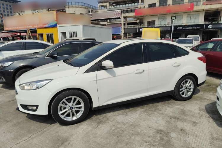 Used Ford Focus 2017 Sedan 1.6L Automatic Fashion Edition Smart Drive Version Left Side