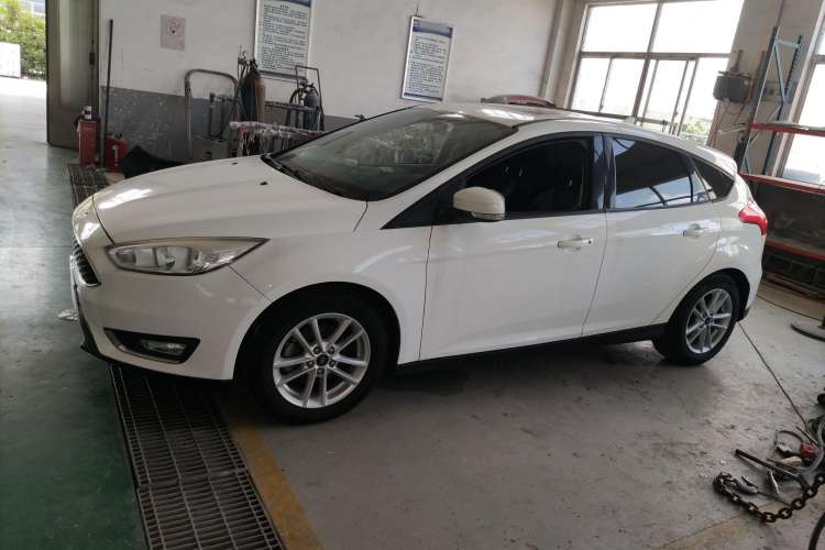Used Ford Focus 2017 Hatchback 1.6L Automatic Fashion Edition Smart Drive Version Left Side