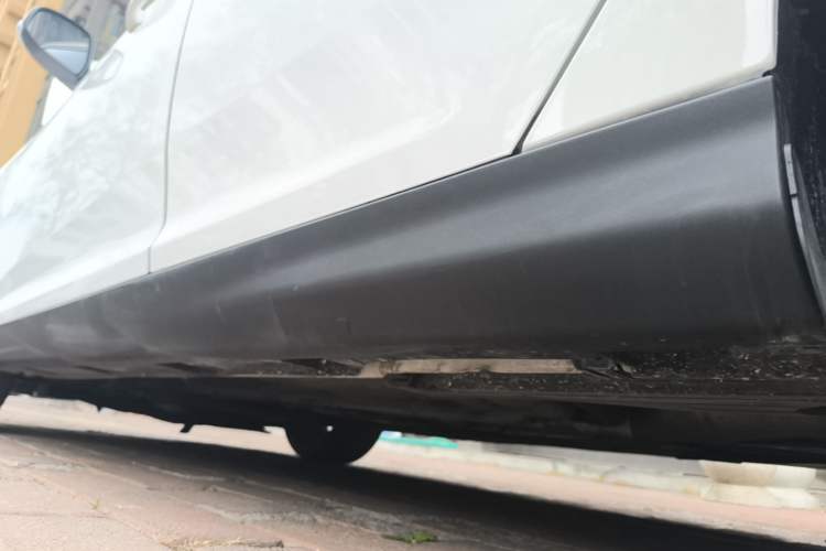 Used Ford Focus 2017 Sedan 1.6L Automatic Comfort Plus SmartDrive Edition Left Side Sill