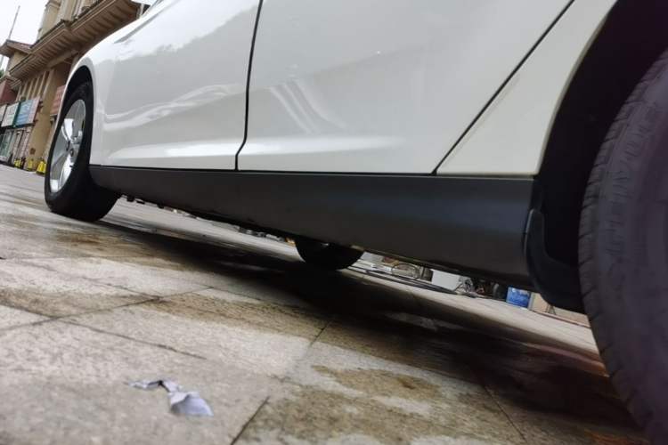 Used Ford Focus 2017 Sedan 1.6L Manual Comfort Plus SmartDrive Edition Left Side Sill