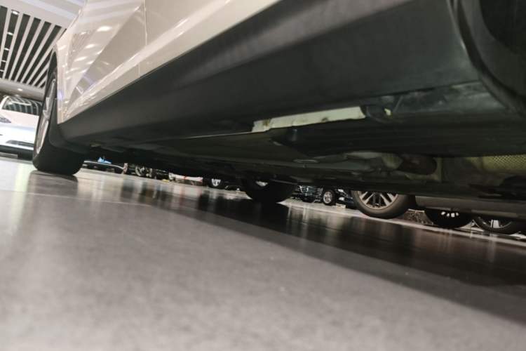 Used Ford Focus 2017 Sedan EcoBoost 180 Automatic Elite Model Left Side Sill