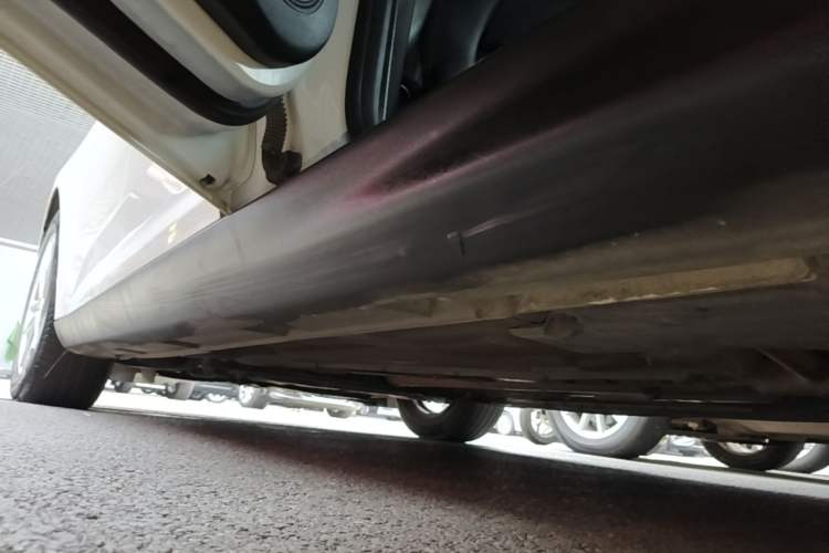 Used Ford Focus 2017 Sedan EcoBoost 180 Automatic Elite Model Left Side Sill