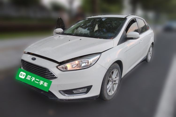 Used Ford Focus 2017 Sedan 1.6L Manual Fashion Edition Smart Drive Version Guazi used car, China used car export, Used car for sale, Used cars, Cheapest cars for sale