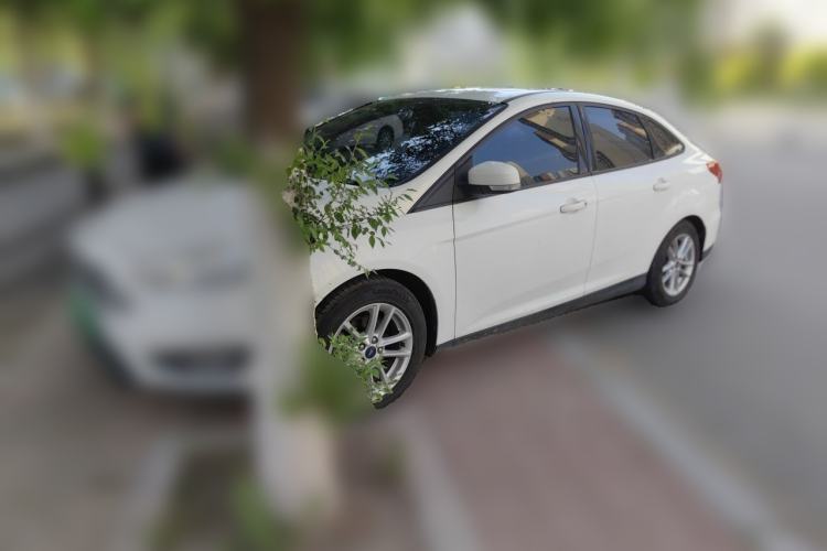 Used Ford Focus 2017 Sedan 1.6L Manual Fashion Edition Smart Drive Version Guazi used car, China used car export, Used car for sale, Used  cars, Cheapest cars for sale