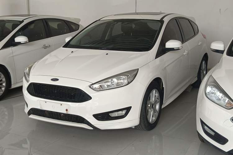 Ford Focus 2017 Hatchback 1.6L Manual Fashion Edition SmartDrive Version usata Guazi used car, China used car export, Used car for sale, Used cars, Cheapest cars for sale