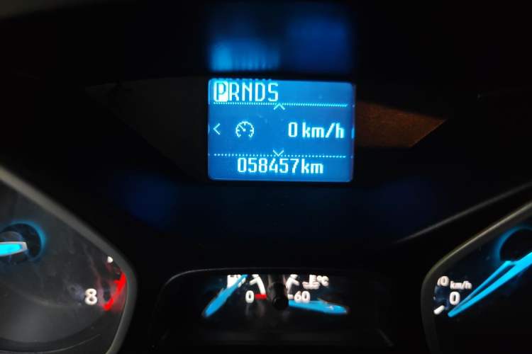 Used Ford Focus 2017 Sedan 1.6L Automatic Comfort Plus SmartDrive Edition Odometer Close Up