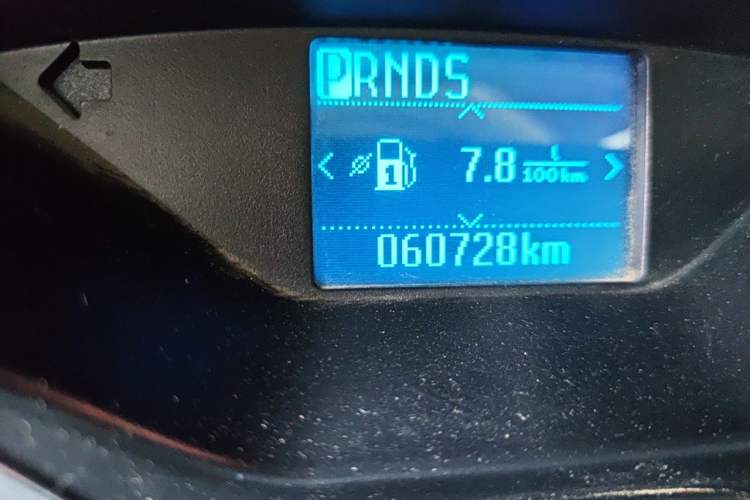 Used Ford Focus 2017 Hatchback 1.6L Automatic Fashion Edition Smart Drive Version Odometer Close Up