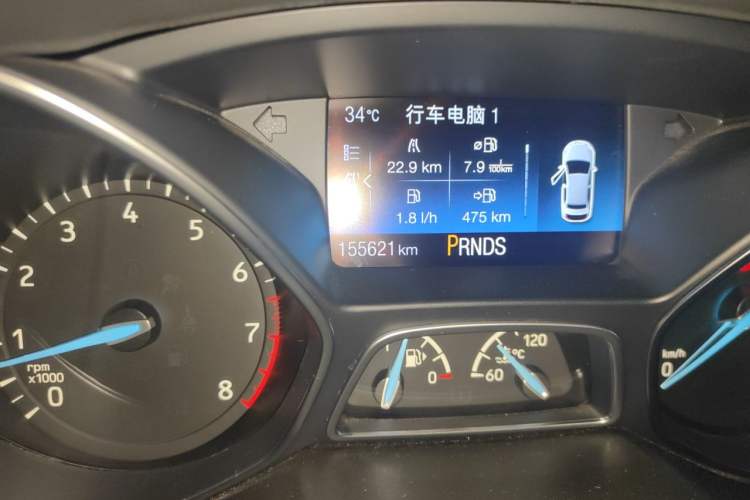 Used Ford Focus 2017 Sedan EcoBoost 180 Automatic Elite Model Odometer Close Up