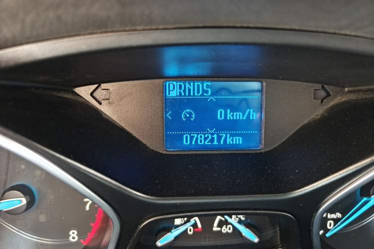 Used Ford Focus 2017 Hatchback 1.6L Automatic Fashion Edition Smart Drive Version Odometer Close Up
