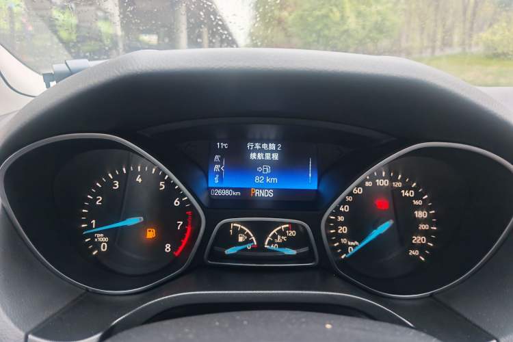 Used Ford Focus 2017 Hatchback EcoBoost 180 Automatic Elite Model Odometer Close Up