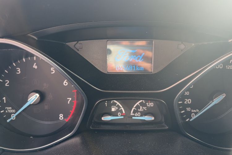 Used Ford Focus 2017 Hatchback 1.6L Automatic Fashion Edition Smart Drive Version Odometer Close Up