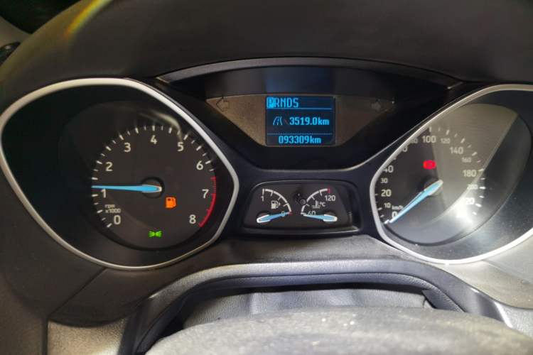 Used Ford Focus 2017 Hatchback 1.6L Automatic Comfort Plus SmartDrive Edition Odometer Close Up