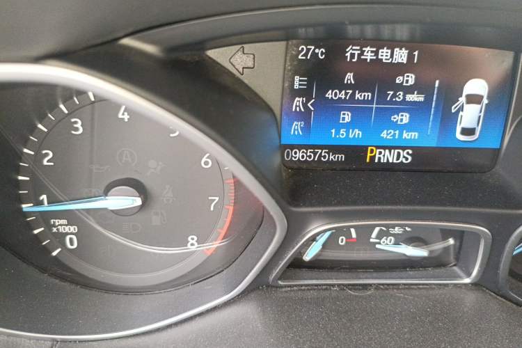 Used Ford Focus 2017 Hatchback EcoBoost 180 Automatic Sport Model Odometer Close Up