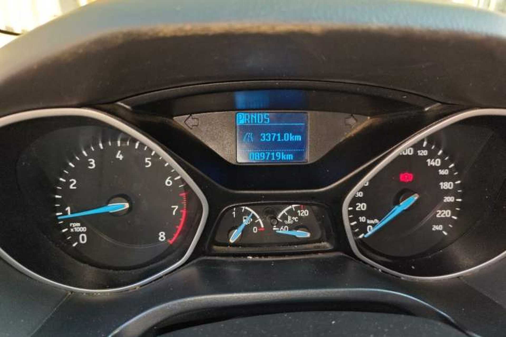 Used Ford Focus 2017 Sedan 1.6L Automatic Comfort Plus SmartDrive Edition Odometer Close Up